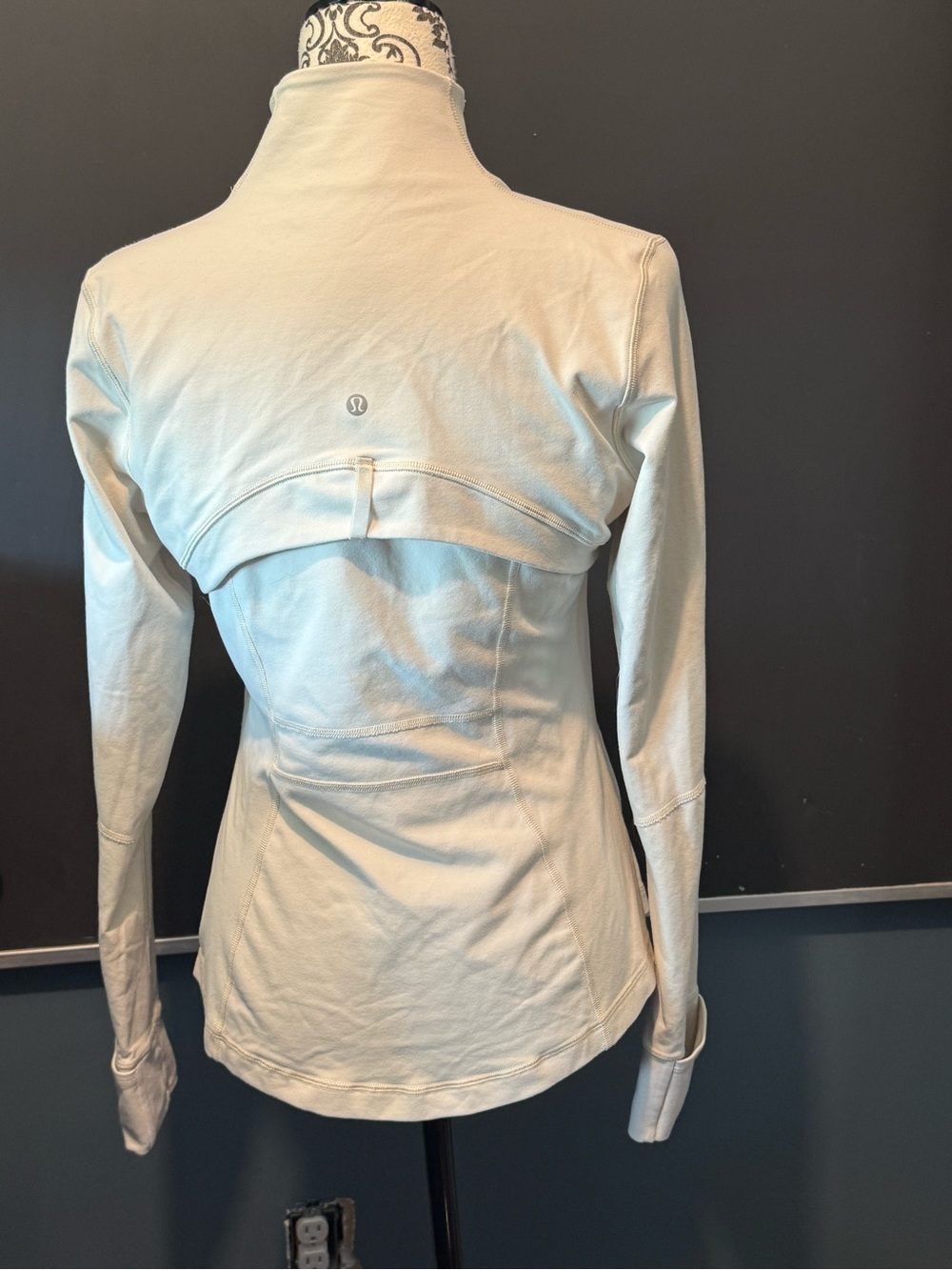 Lululemon Define Jacket - Picture 3 of 4